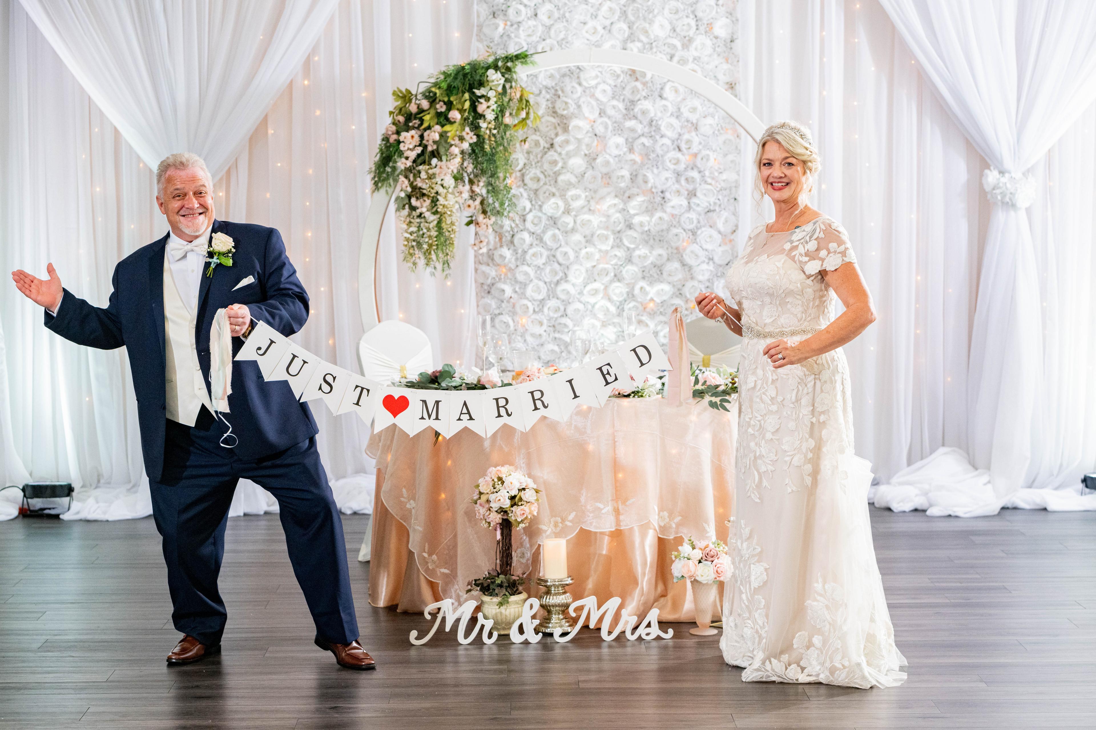 Golden Hour Romance: Rob & Dana’s Classic Wedding at The Sunset Room at the Vista