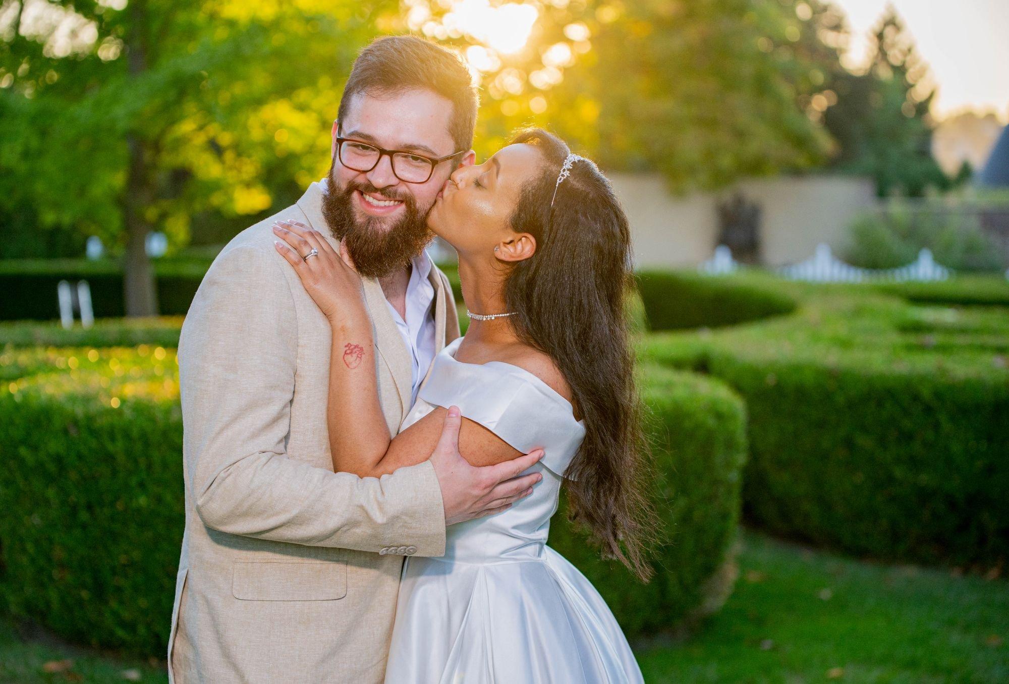 carousel-hero-element image-0