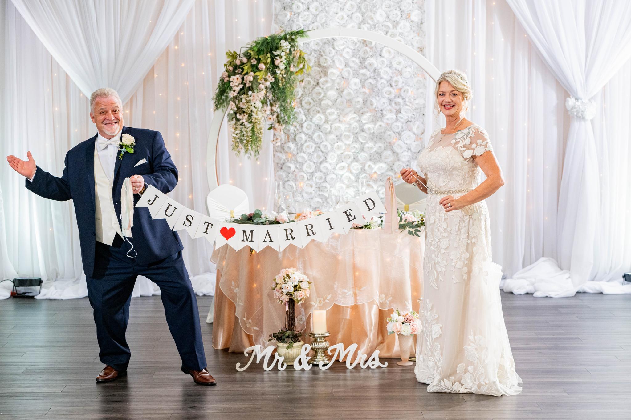 Golden Hour Romance: Rob & Dana’s Classic Wedding at The Sunset Room at the Vista