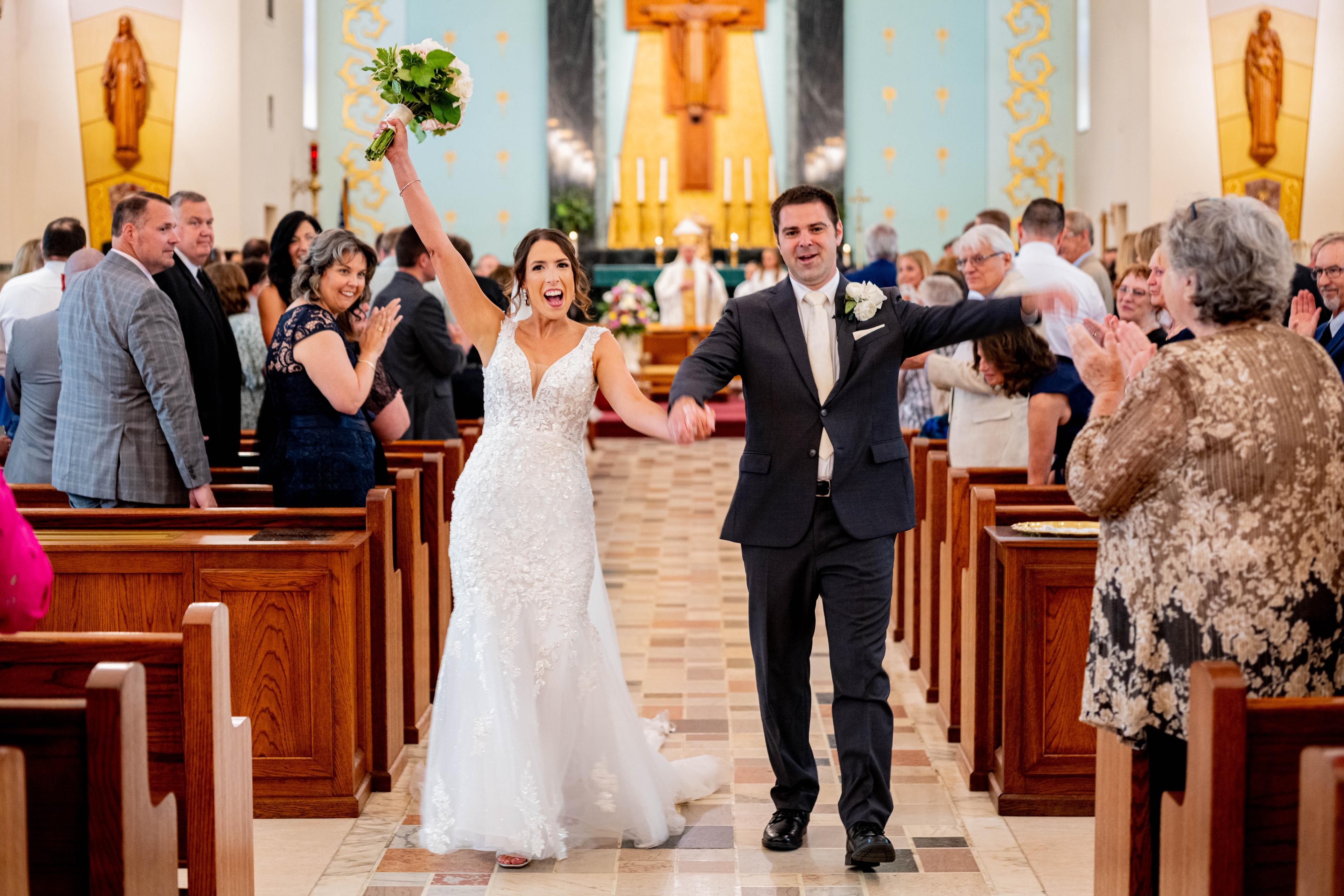 Evan & Kaleigh | A Joyful Pittsburgh Celebration at the Crowne Plaza