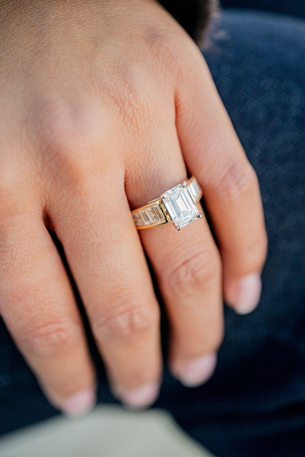 carousel-hero-element image-14