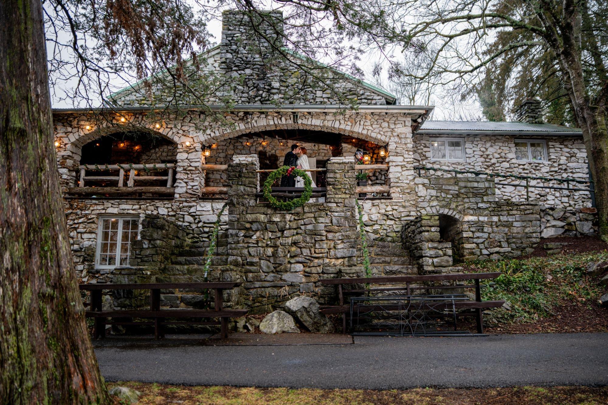 carousel-hero-element image-17